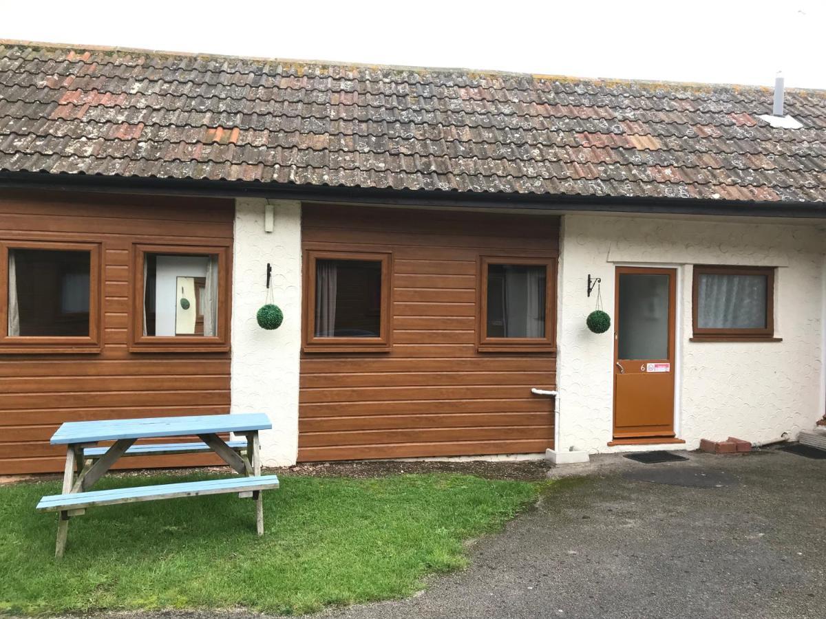 Court Farm Holiday Bungalows Ltd Watchet Eksteriør bilde